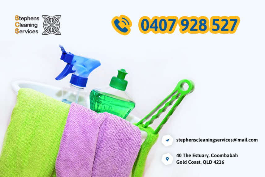 Cleaning kit with various cleaning supplies